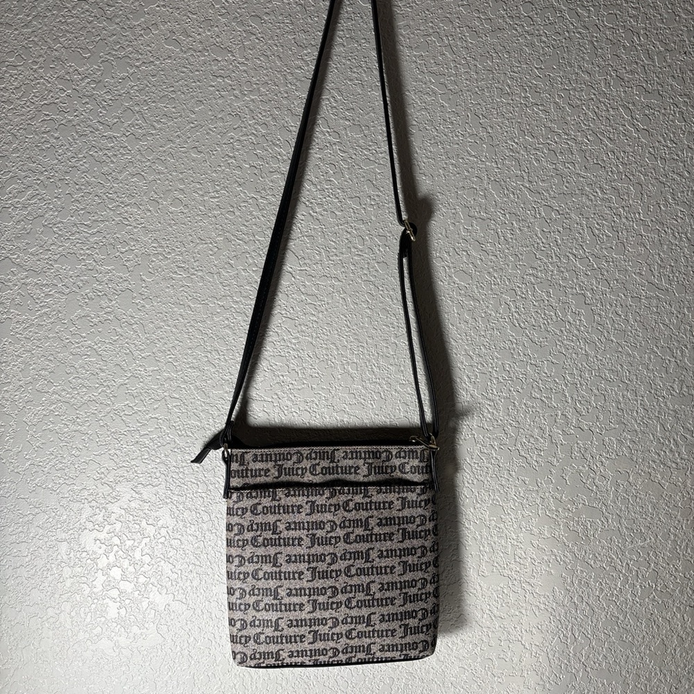 Juicy Couture Black and Gray Logo Messenger Bag - Picture 4 of 4